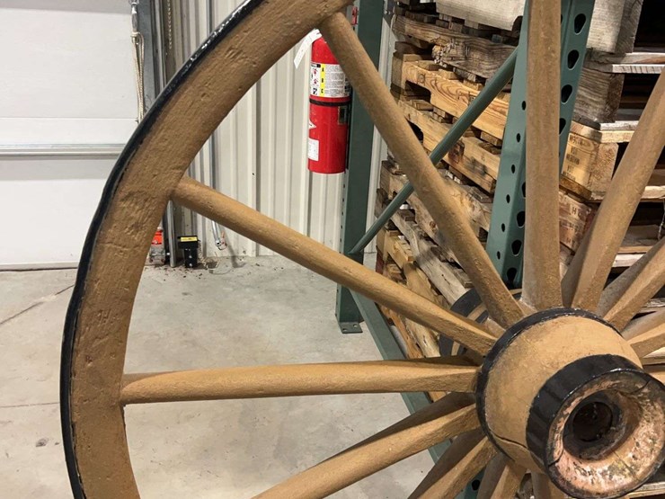 (4)-wooden-wagon-wheels-image-7