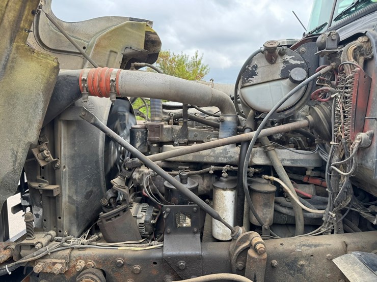 1995-mack-rd688s-image-52