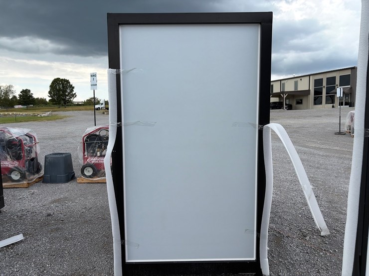 #179-•-mobile-toilet-w/shower-image-6