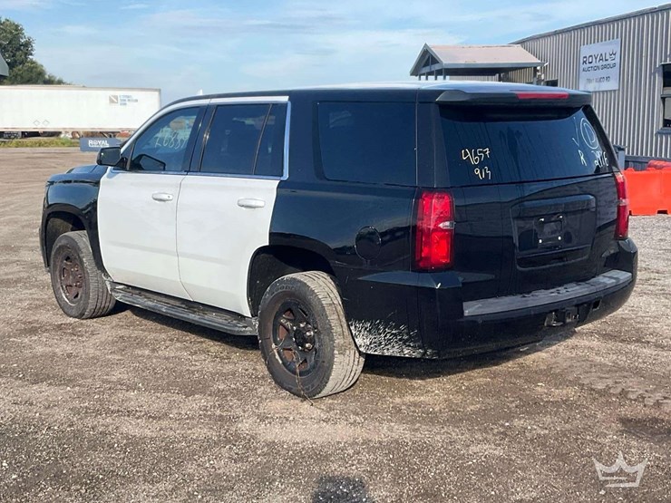 2019-chevrolet-tahoe-image-4