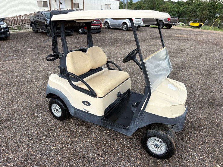 2022-club-car-li-ion-48v-electric-golf-cart-w/-charger-image-4