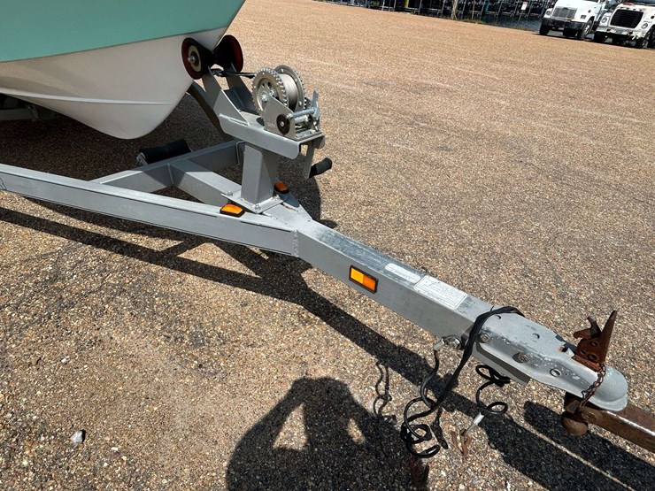 2005-kenner-v2102-cc-bay-boat-w/-mercury-125-hp-&-trailer-image-45