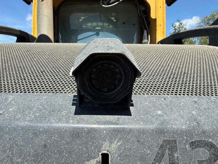 2014-deere-326e-image-14