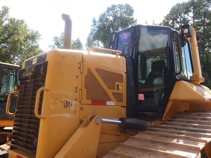 2014-caterpillar-d6n-image-8