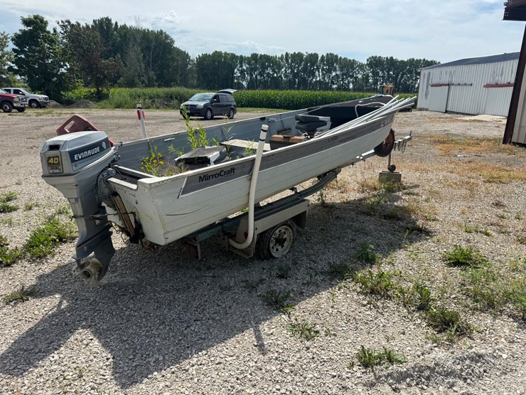 #10510-•-mirrocraft-16’-boat-(no-title)-(located-in-rosendale-wi)-image-4
