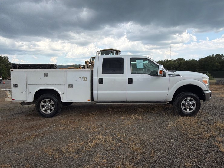 2013-ford-f350-image-33