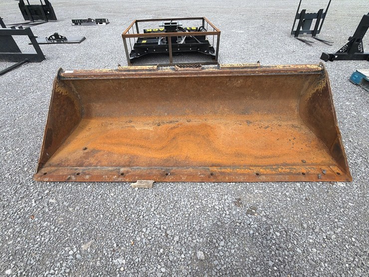 #414-•-84"-john-deere-smooth-bucket-image-4