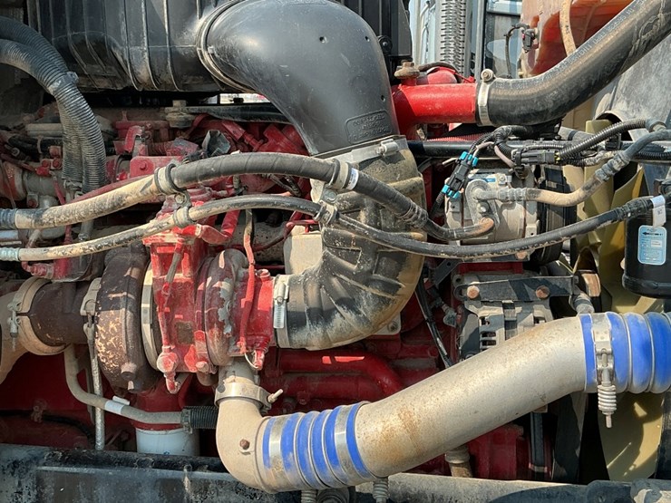 2012-freightliner-coronado-122-sd-image-29