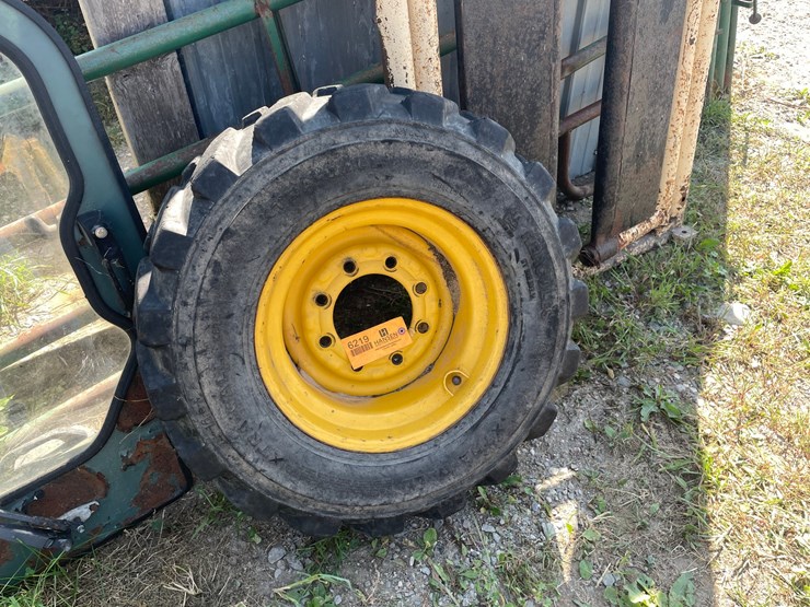 #6219-•-hercules-skid-loader-tire-image-6