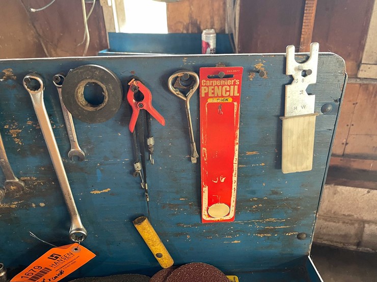 #1679-•-work-bench-on-wheels-image-11