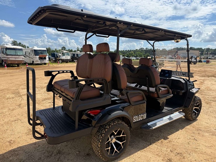 2025-sd-lanch-street-legal-6-seater-golf-cart-w/-on-board-charger-image-3
