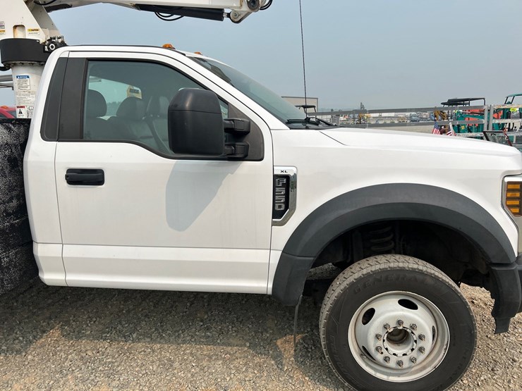 2019-ford-f550-image-14