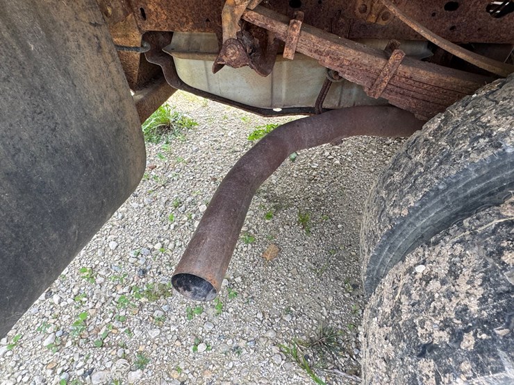 2005-ford-f350-image-26