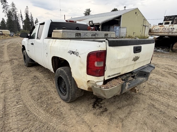 2008-chevrolet-silverado-2500-image-3