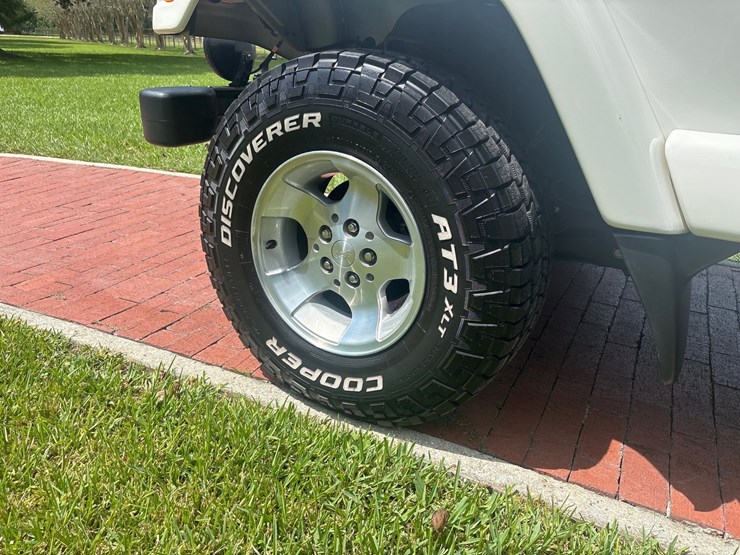2002-jeep-wrangler-image-14