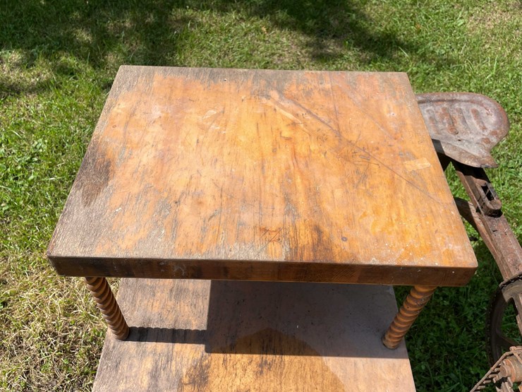 #1648-•-treadle-scroll-saw-image-8