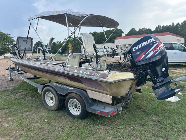 ranger-320v-bass-boat-w/2012-evinrude-250hp-&-trailer-image-6