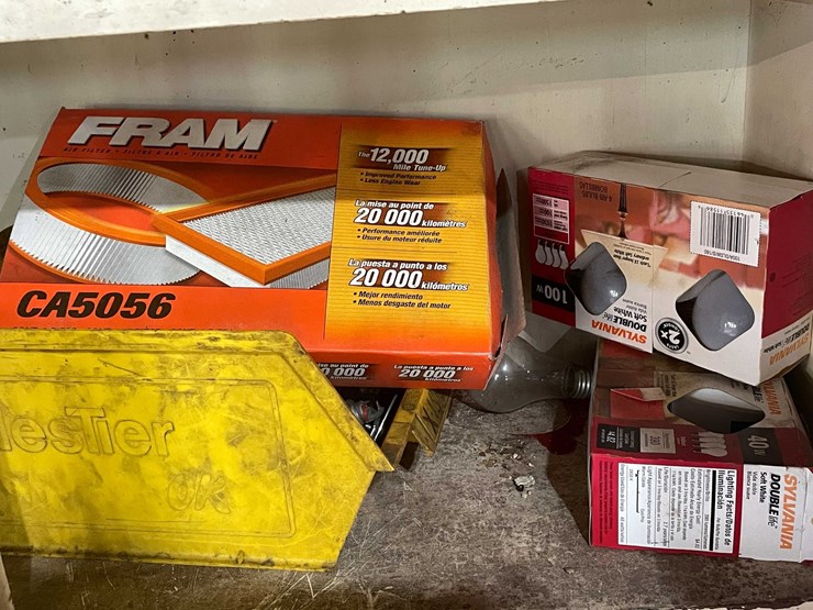 #1695-•-cabinet-contents-image-6
