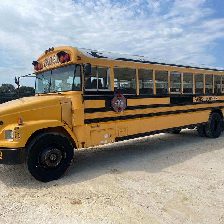 2001 FREIGHTLINER FS65