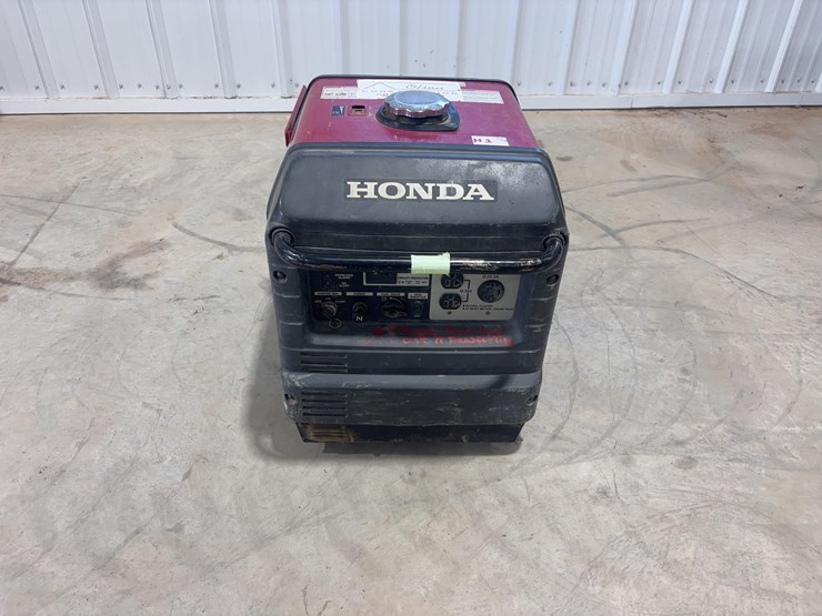 honda-eu3000is-image-4