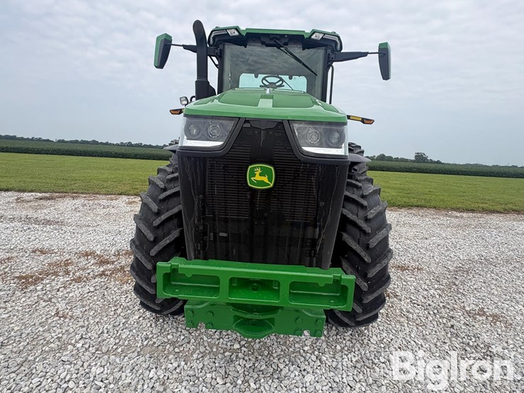 2025-john-deere-8r-250-image-14