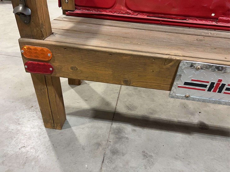 custom-international-harvester-tailgate-bench-image-4