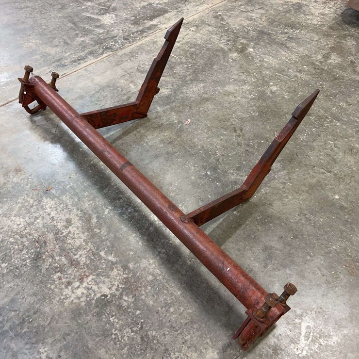 International Harvester Fast-Hitch Toolbar