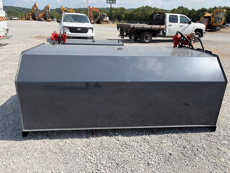 #208-•-fork-mounted-750-gal-trandfer-tank-image-4