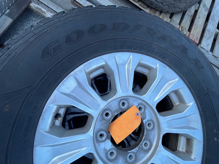 2023-ford-f350-image-4