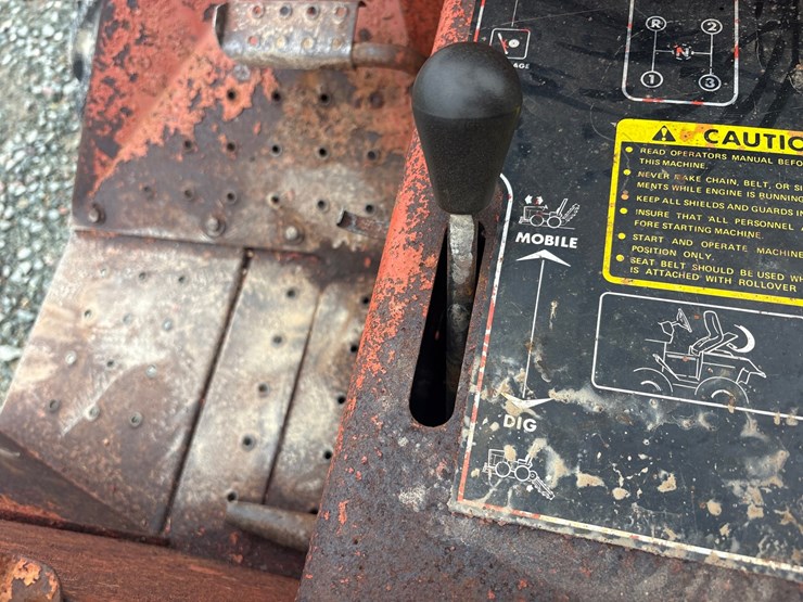 ditch-witch-2200-image-21