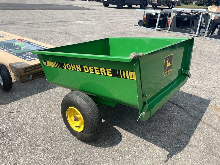 john-deere-la-image-1