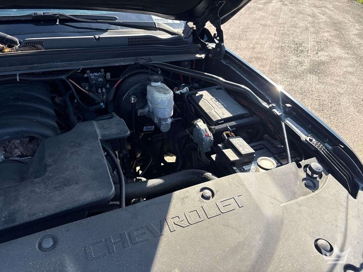2019-chevrolet-tahoe-image-19