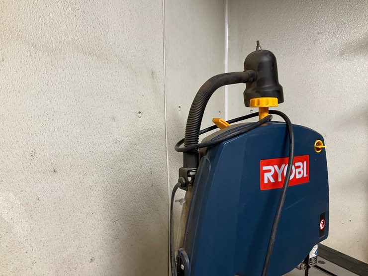 #114-•-ryobi-bs903-9-in.-benchtop-band-saw-image-9