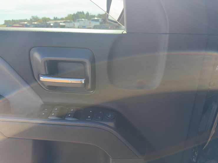 2019-chevrolet-silverado-1500-image-22