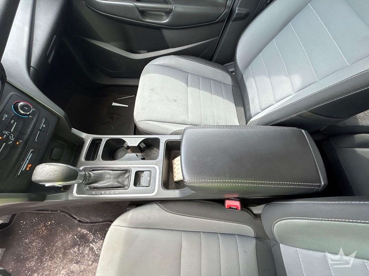 2017-ford-escape-image-17