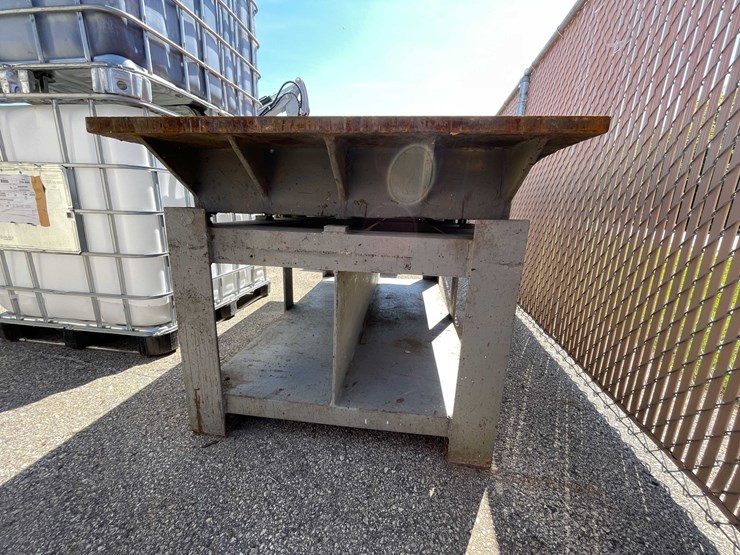 #9002-•-cast-iron-layout-table-(o6)-image-5