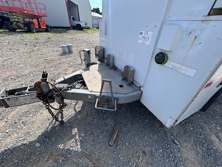 #212-•-2014-saub-pull-behind-service-trailer-image-16
