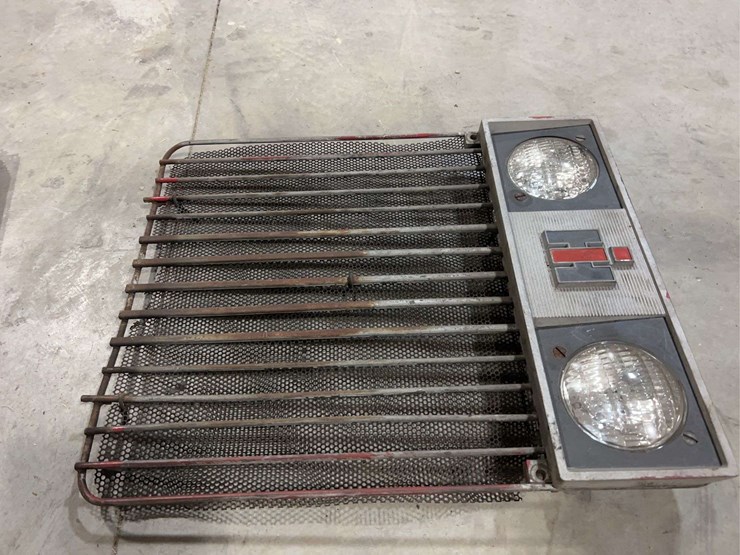 (3)-international-harvester-grille-inserts-image-11