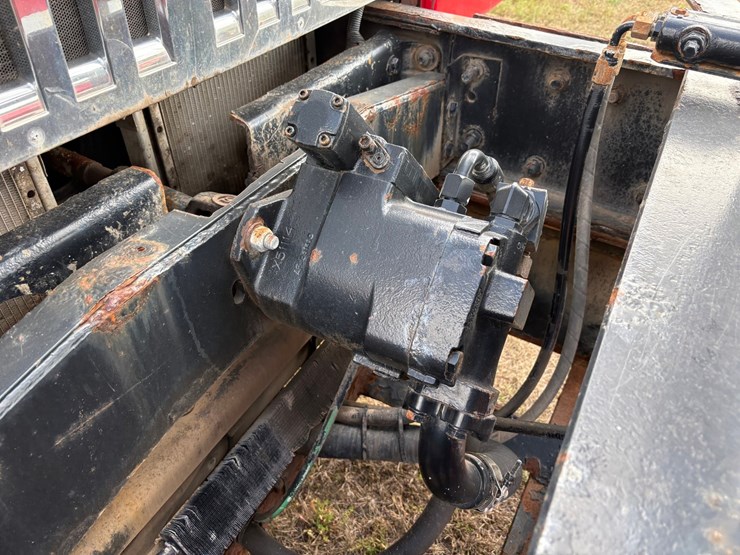 2018-western-star-4700sf-image-21