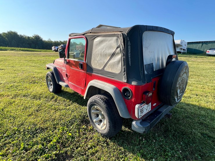 1999-jeep-wrangler-image-2