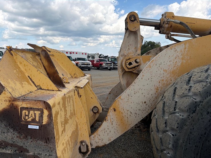 2004-caterpillar-972g-image-2