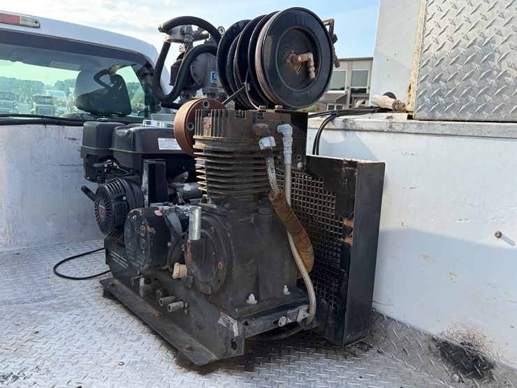 #247-•-2016-ford-xl-f-250-service-truck-image-8