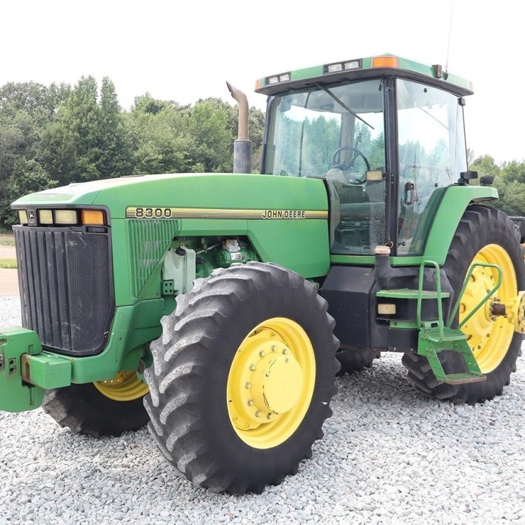 1995 JOHN DEERE 8300