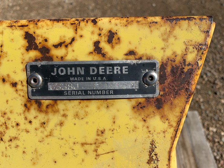 john-deere-snow-thrower-image-6