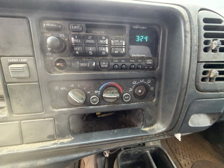 1997-chevrolet-3500-image-22