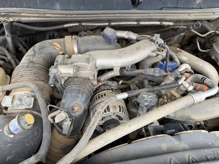 2011-chevrolet-silverado-2500-image-18