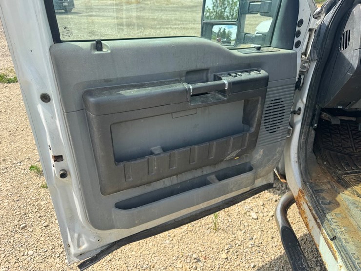 2012-ford-f350-image-54