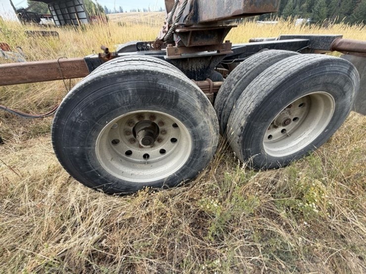 kenworth-t800-image-2
