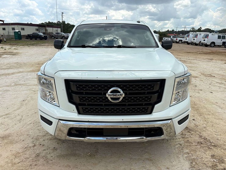 2021-nissan-titan-image-5