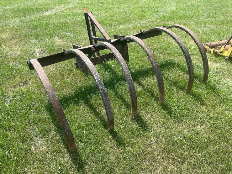 #1631-•-vintage-spring-tooth-cultivator-image-3